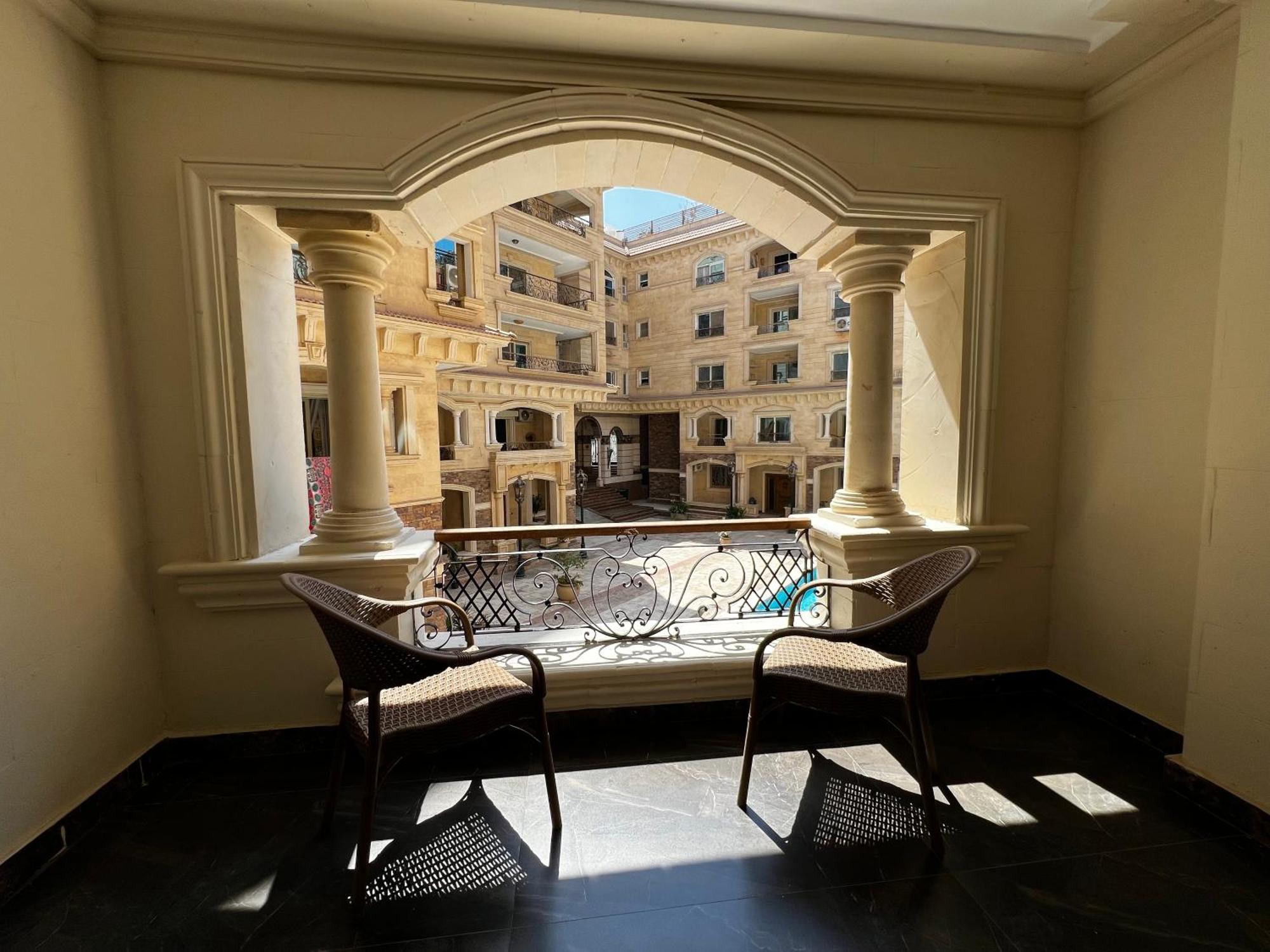 Onyx Pyramids Boutique Hotel Al Kawm al Akhdar Екстер'єр фото