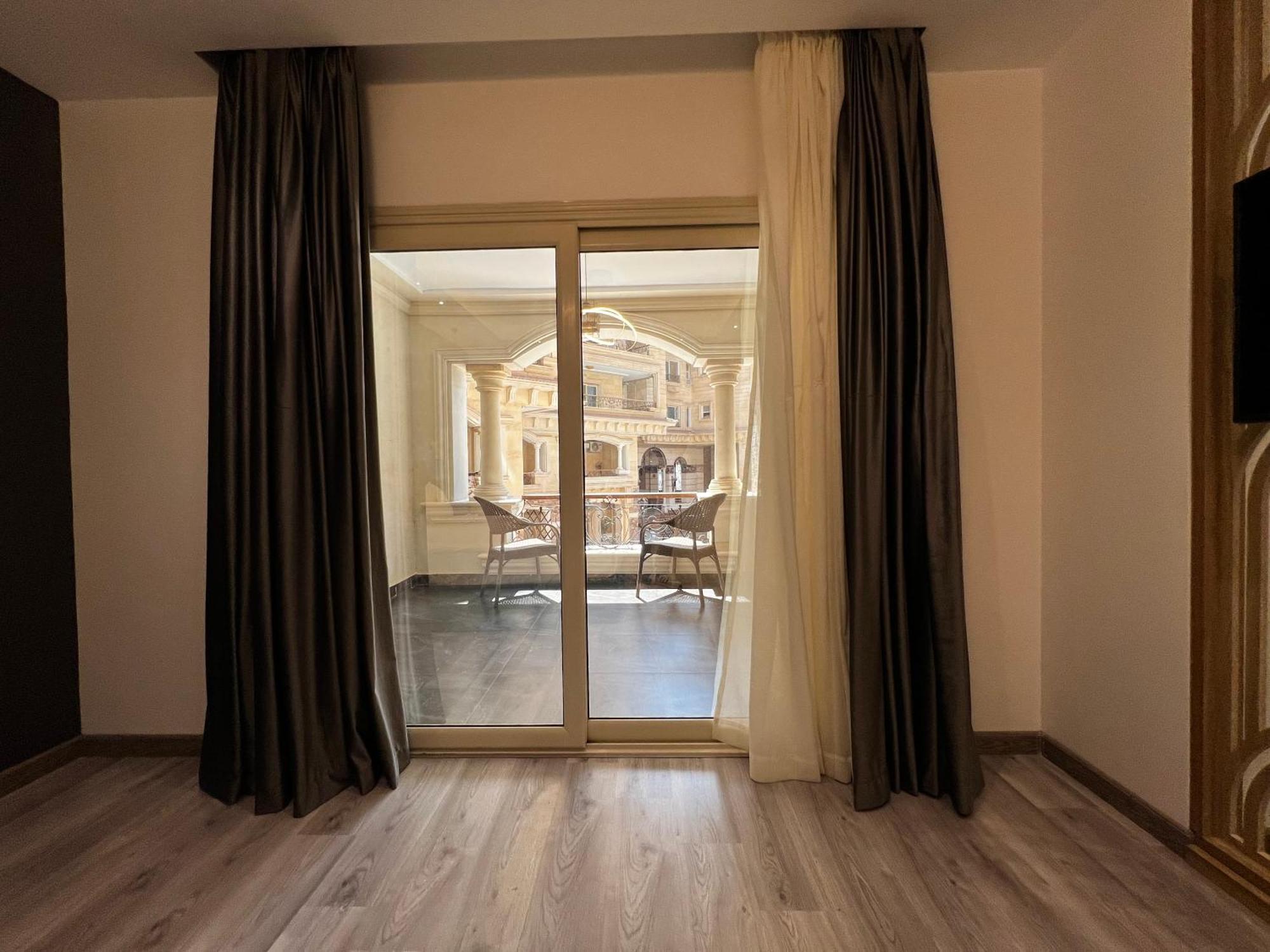 Onyx Pyramids Boutique Hotel Al Kawm al Akhdar Екстер'єр фото